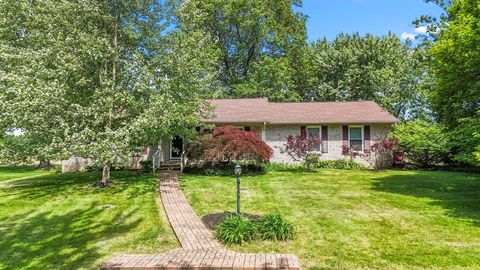 Photo of 328 Darlene Street, Centerburg, OH 43011 (MLS # 226020588)