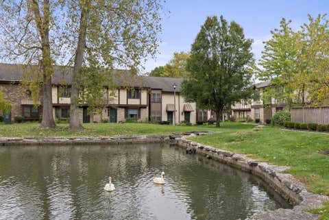 Photo of 6198 Stornoway Drive S, Columbus, OH 43213 (MLS # 226030449)