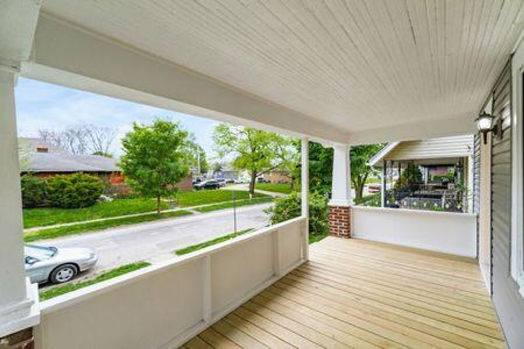 Photo of 155 S Wayne Avenue, Columbus, OH 43204 (MLS # 226022726)