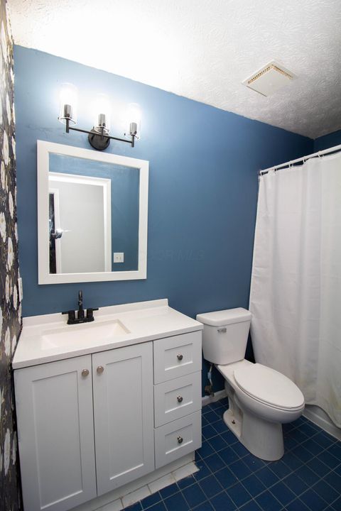 Tiny photo for 445 Hawthorne Place, Reynoldsburg, OH 43068 (MLS # 226001834)