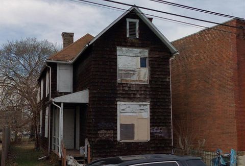 Photo of 1007 Summit Street, Columbus, OH 43201 (MLS # 226005711)