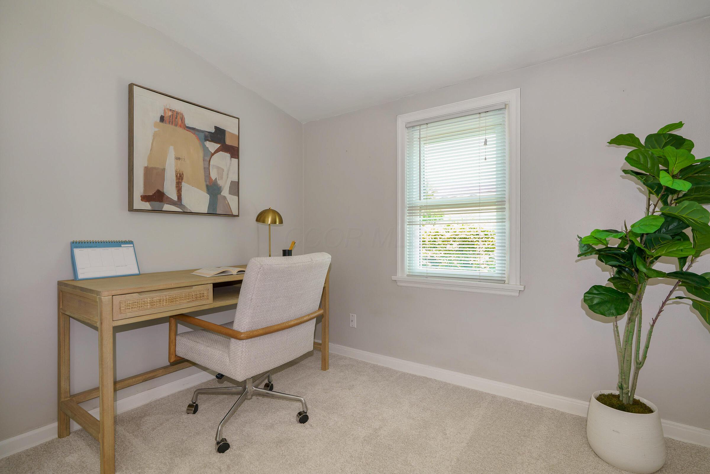 308 N Stanwood Road, Columbus, Ohio image 20