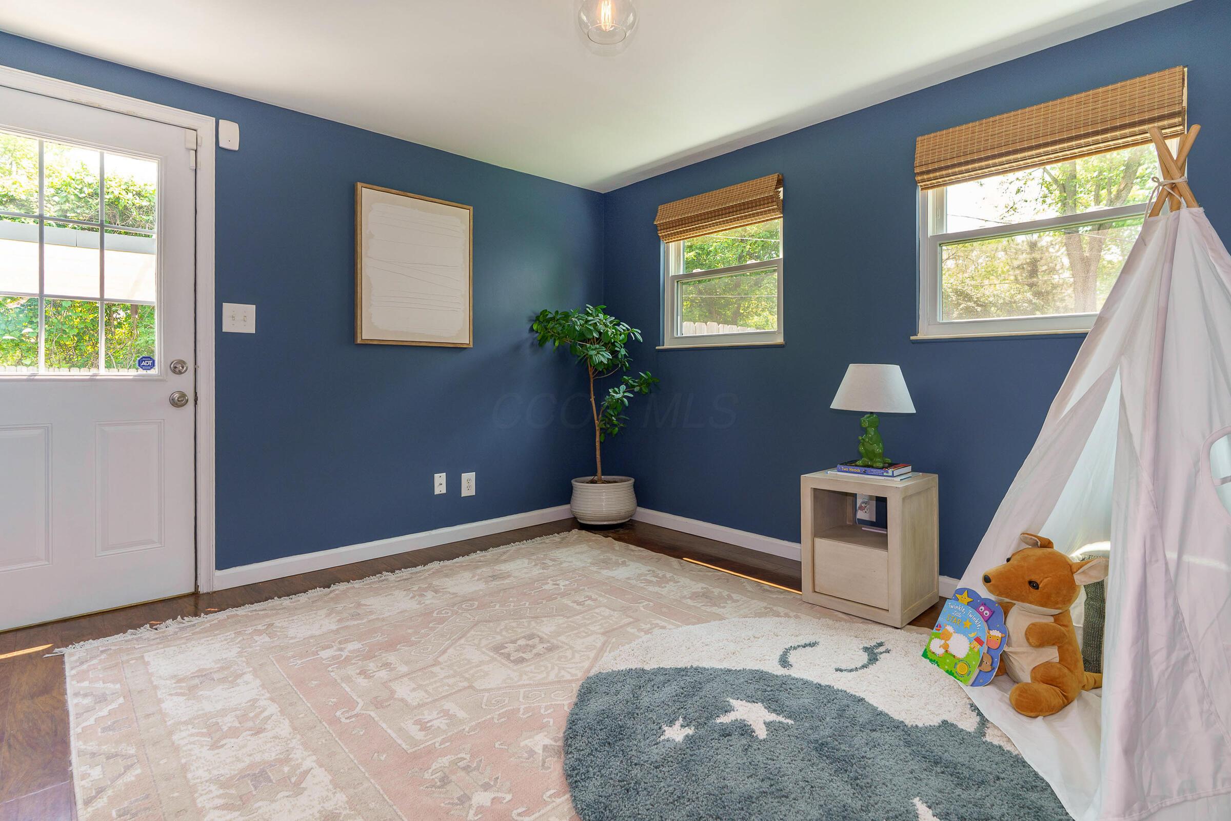 308 N Stanwood Road, Columbus, Ohio image 12