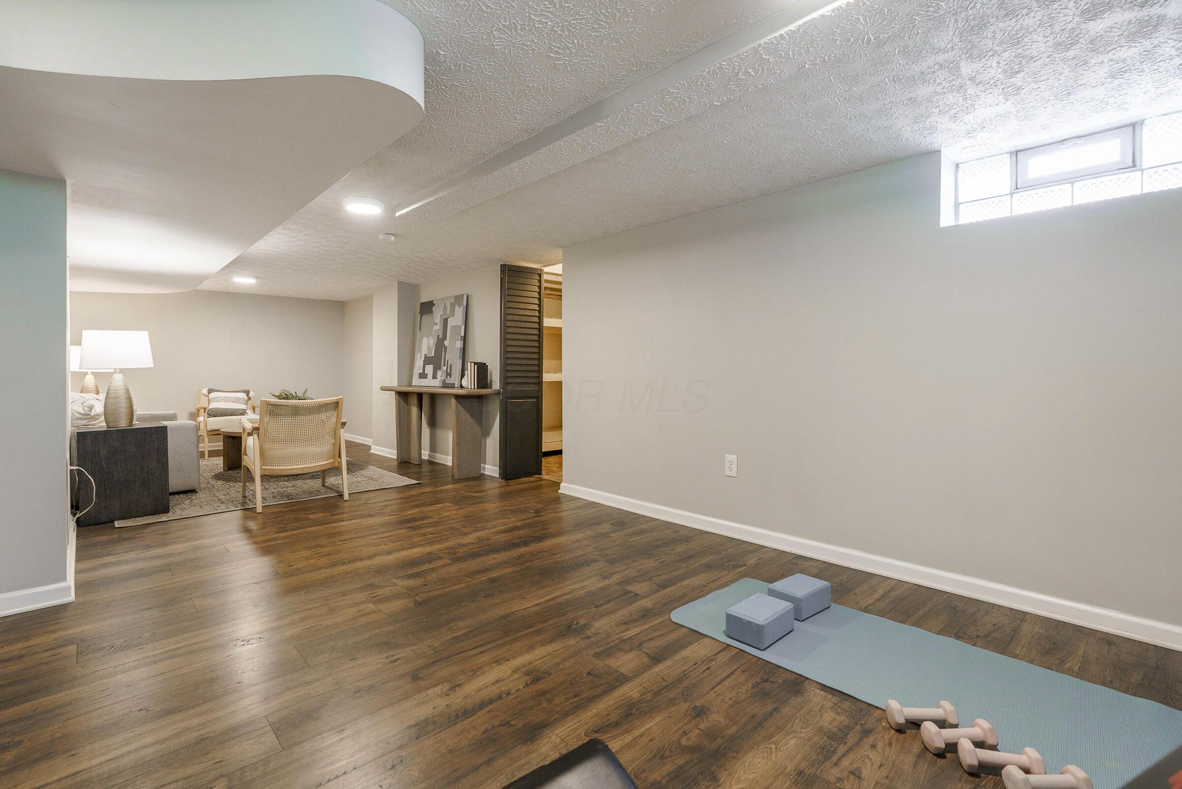 308 N Stanwood Road, Columbus, Ohio image 29