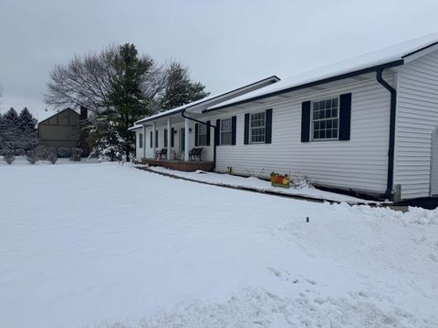 Photo of 819 Hibbs Road, Lockbourne, OH 43137 (MLS # 225045333)