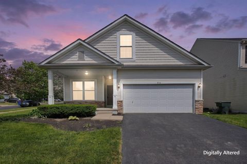 Photo of 374 Hoskins Way, Columbus, OH 43213 (MLS # 226018013)