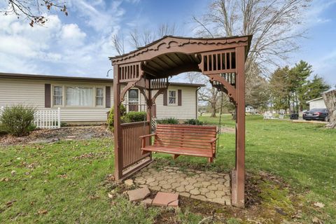 Tiny photo for 18132 Claypool Road, Newark, OH 43056 (MLS # 226003003)