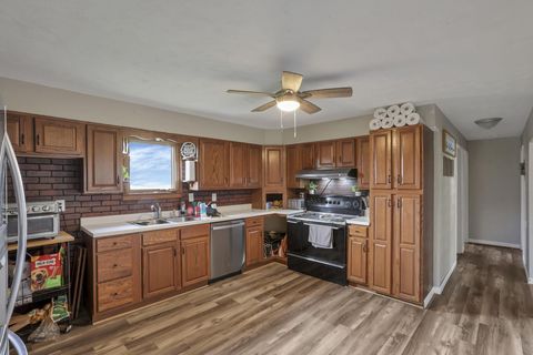 Tiny photo for 18132 Claypool Road, Newark, OH 43056 (MLS # 226003003)