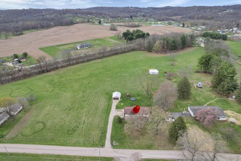 Tiny photo for 18132 Claypool Road, Newark, OH 43056 (MLS # 226003003)