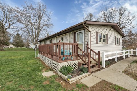 Tiny photo for 18132 Claypool Road, Newark, OH 43056 (MLS # 226003003)
