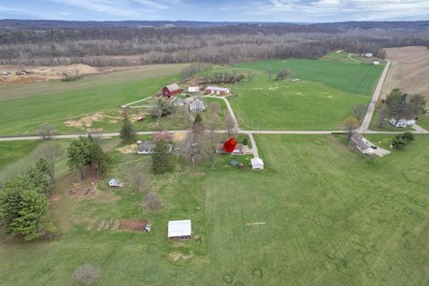 Tiny photo for 18132 Claypool Road, Newark, OH 43056 (MLS # 226003003)