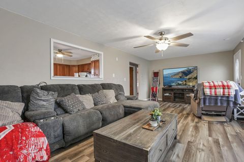 Tiny photo for 18132 Claypool Road, Newark, OH 43056 (MLS # 226003003)