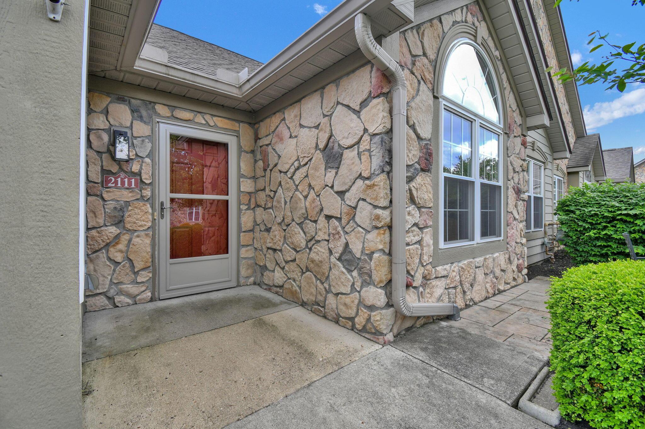 2111 Taylor Lane