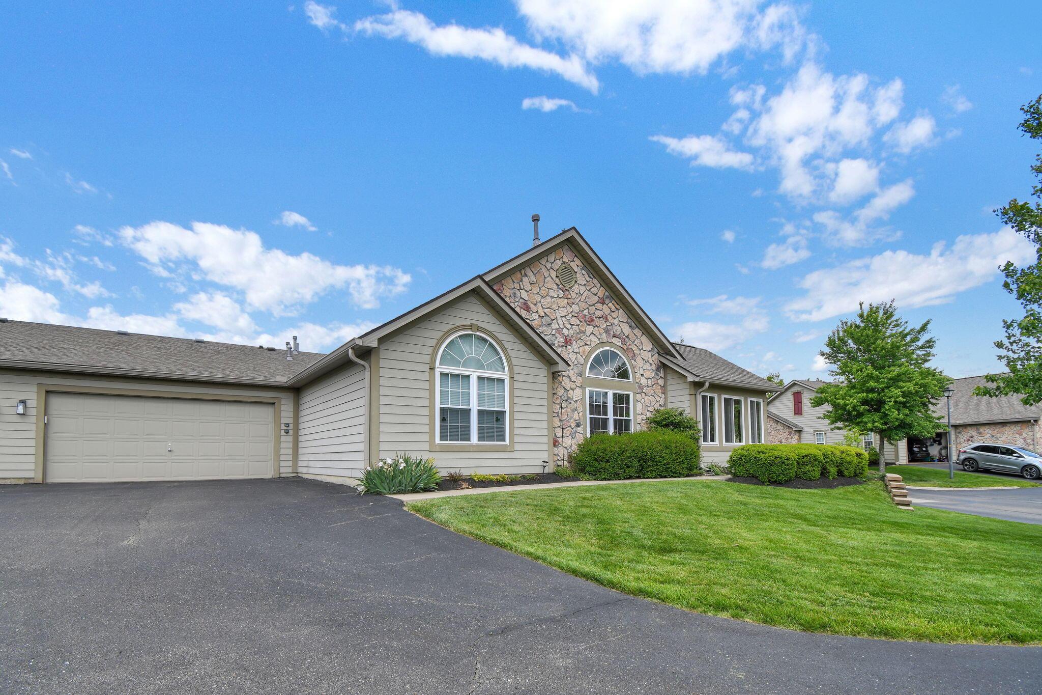 2111 Taylor Lane
