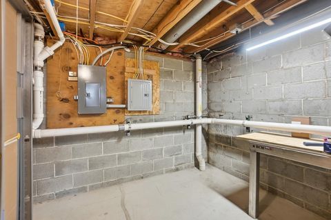 Tiny photo for 3917 Man O War Court, Columbus, OH 43221 (MLS # 226007969)