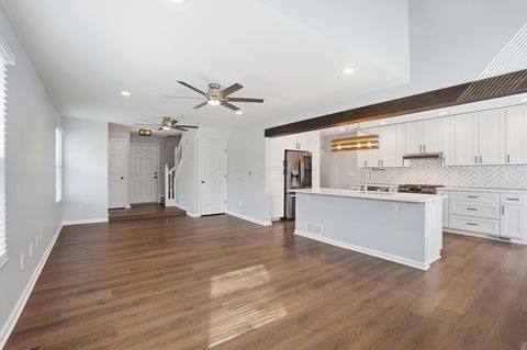 Tiny photo for 3917 Man O War Court, Columbus, OH 43221 (MLS # 226007969)