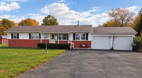 Photo of 1456 Maple Grove Road, Chillicothe, OH 45601 (MLS # 226039623)
