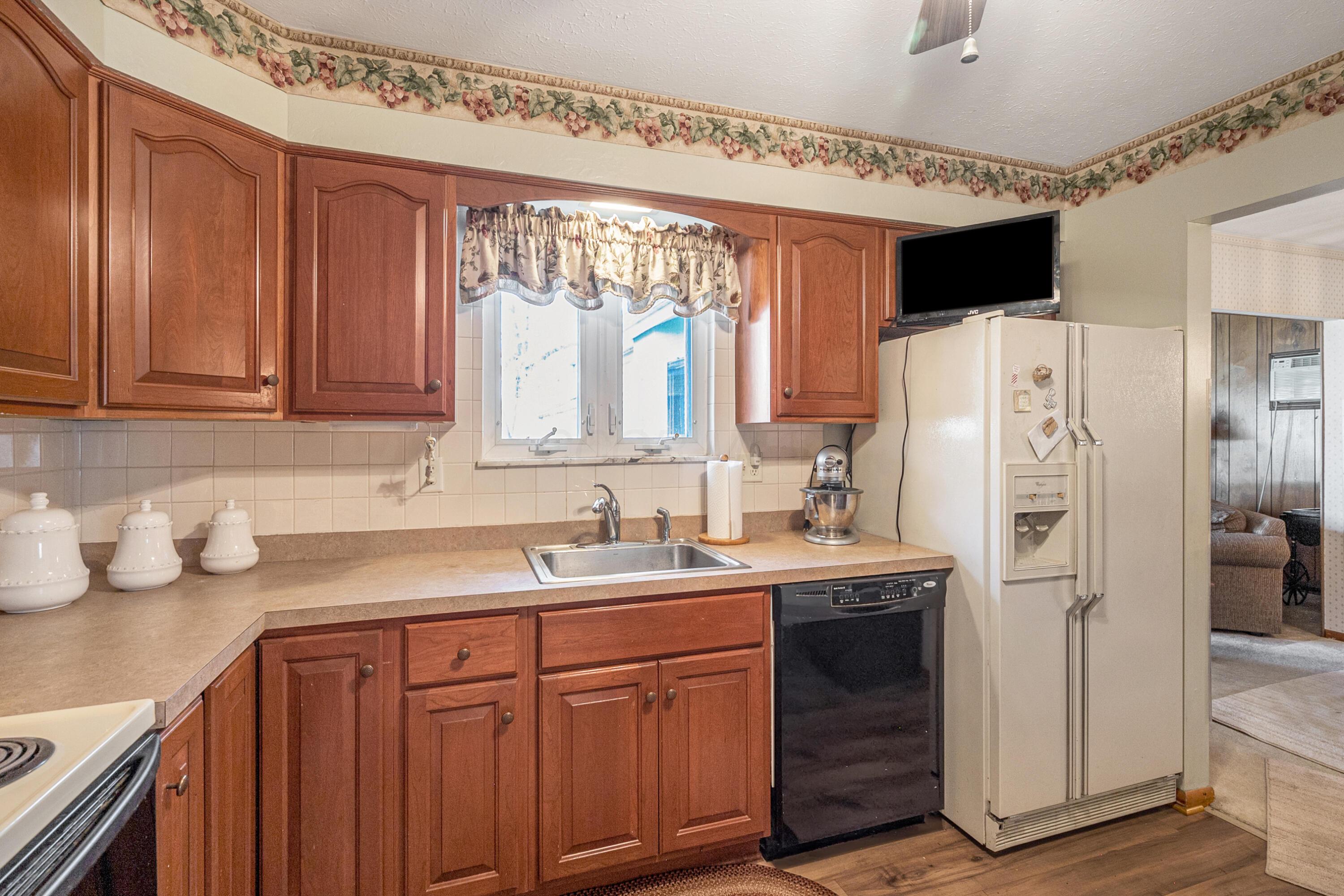 802 Claridon Northern Road, Caledonia, Ohio image 7