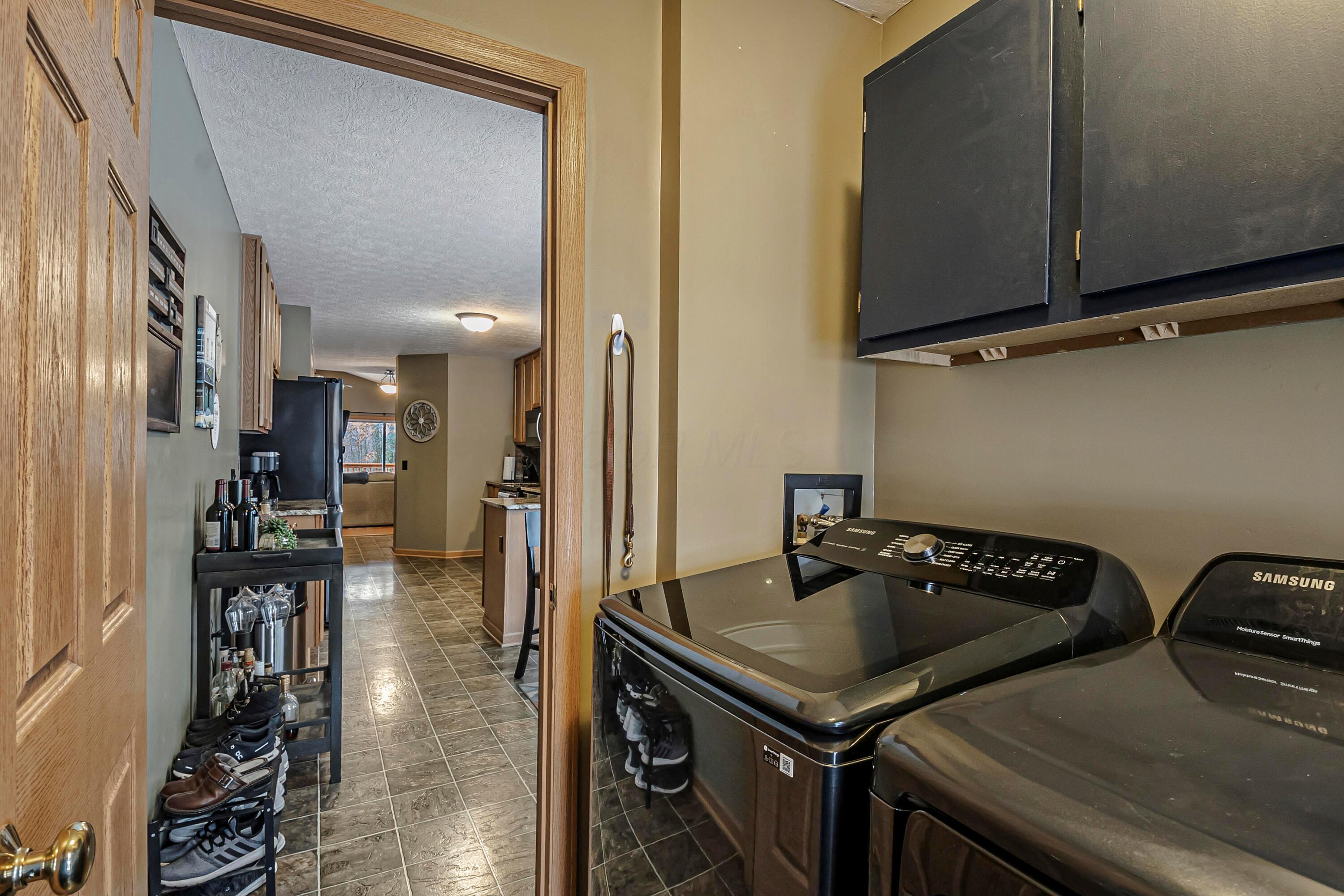 6877 Riding Trail Drive, Canal Winchester, Ohio image 21