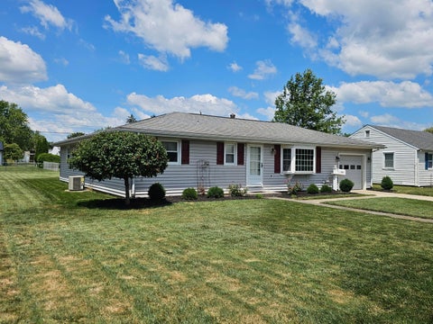 Photo of 620 Warren Avenue, Washington Court House, OH 43160 (MLS # 226028749)
