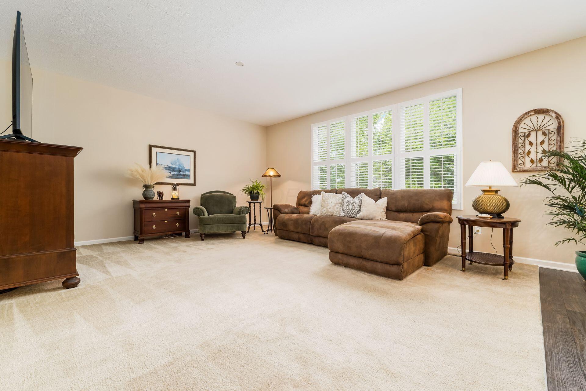 11755 Daventry Drive, Pickerington, Ohio image 9
