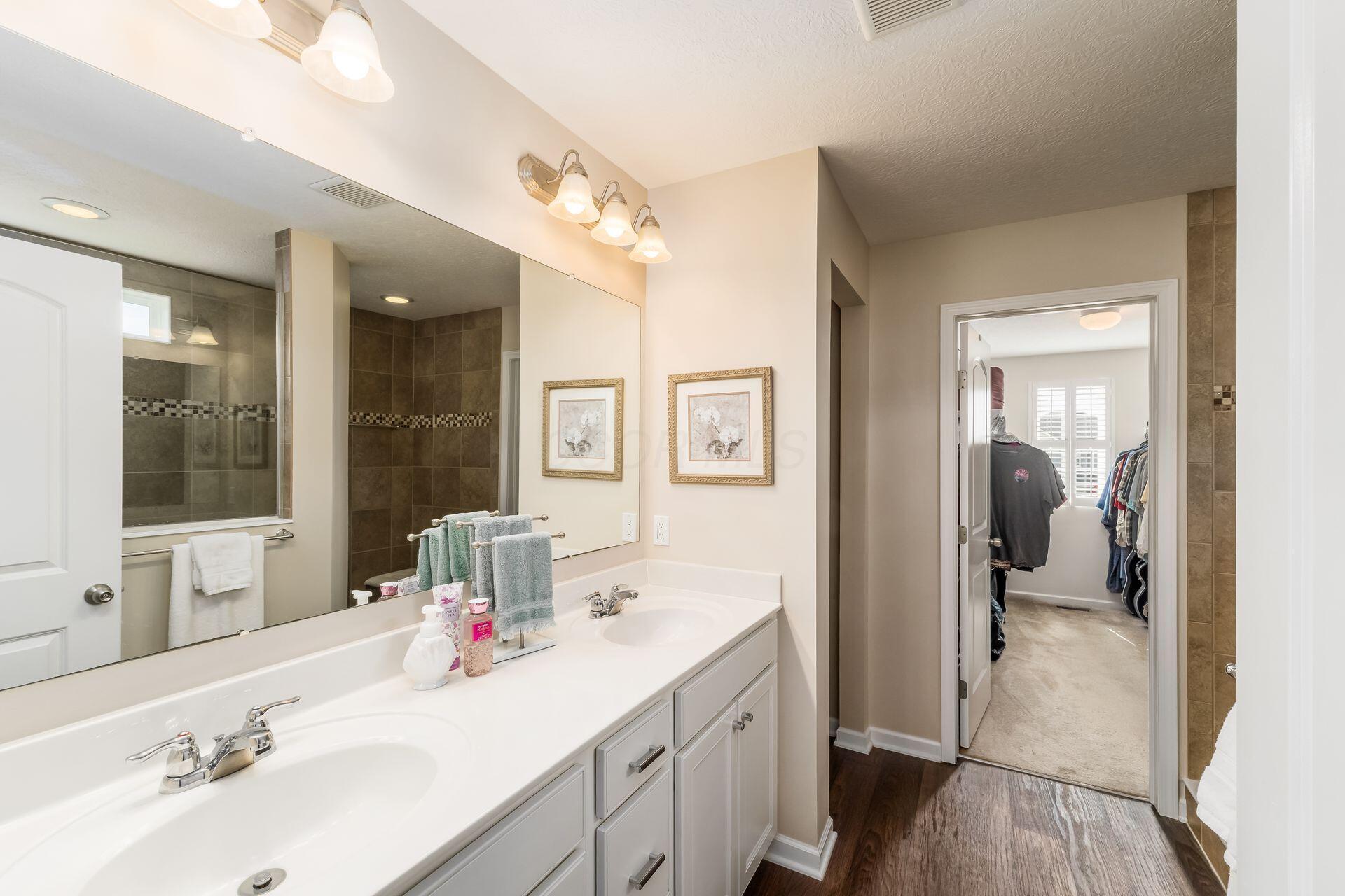 11755 Daventry Drive, Pickerington, Ohio image 24