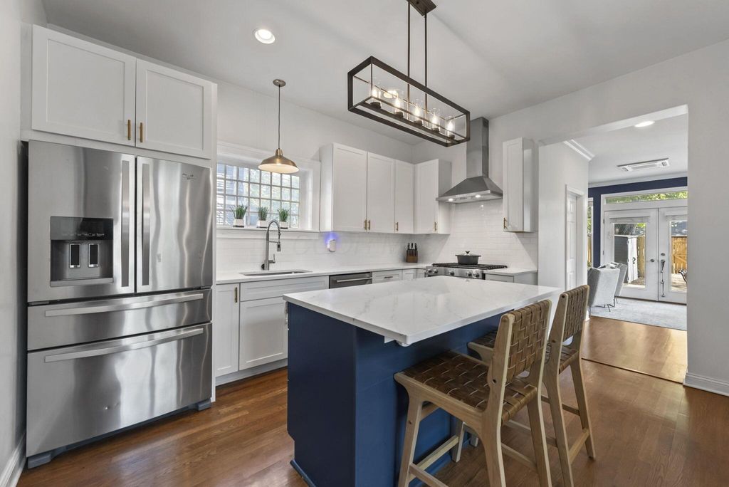 Photo of 1056 Pennsylvania Avenue, Columbus, OH 43201 (MLS # 226013563)