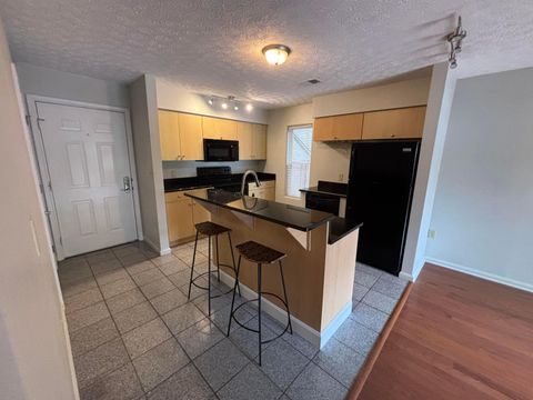 Photo of 945 Quay Avenue 945E #945E, Columbus, OH 43212 (MLS # 226009284)