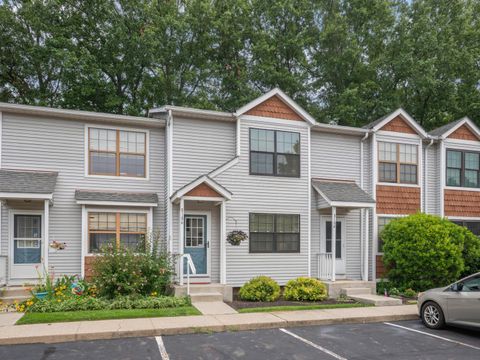 Condo For Sale - 8186 Newark Avenue #18E<br/> Franklin County, Westerville, OH 43081