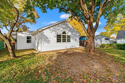 Tiny photo for 3015 Wendy Lane, Grove City, OH 43123 (MLS # 226040986)