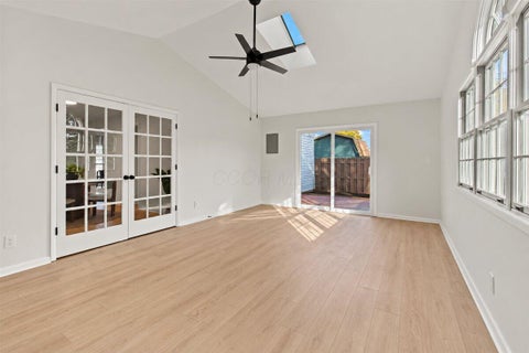 Tiny photo for 3015 Wendy Lane, Grove City, OH 43123 (MLS # 226040986)