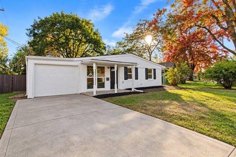 Tiny photo for 3015 Wendy Lane, Grove City, OH 43123 (MLS # 226040986)