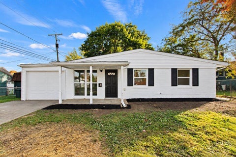 Photo of 3015 Wendy Lane, Grove City, OH 43123 (MLS # 226040986)