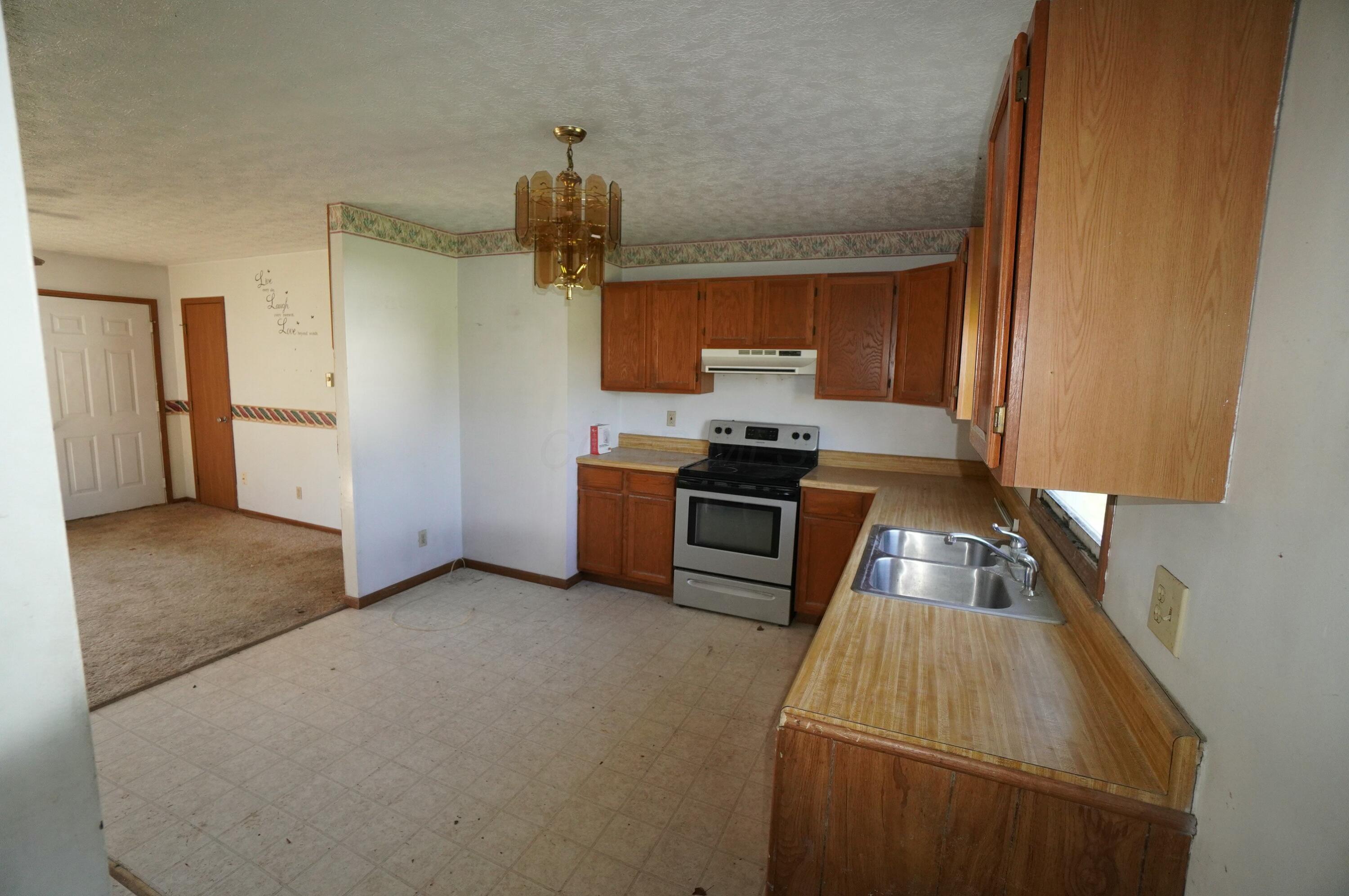 8061 Maple Street, Thurston, Ohio image 3