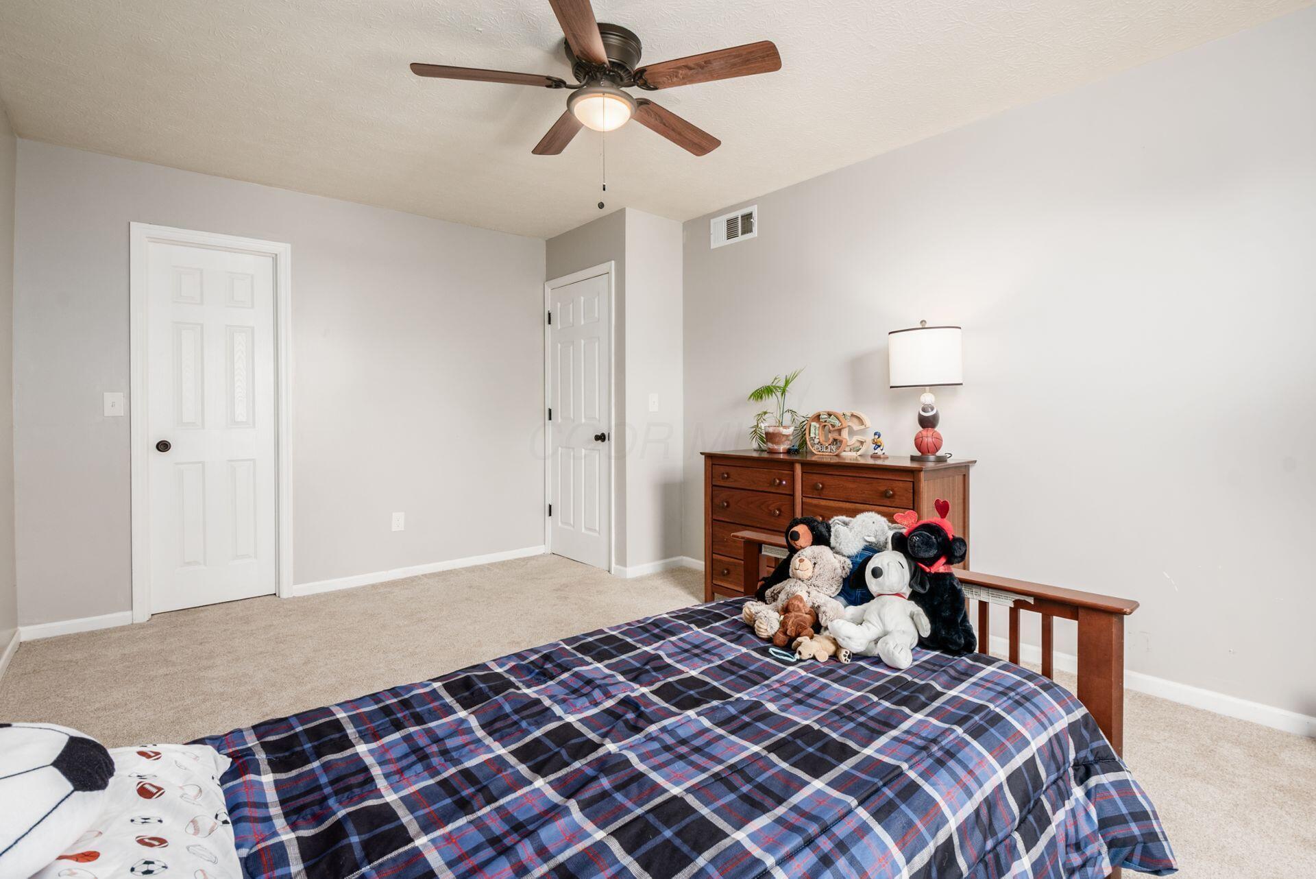 4834 Britton Farms Drive, Hilliard, Ohio image 34