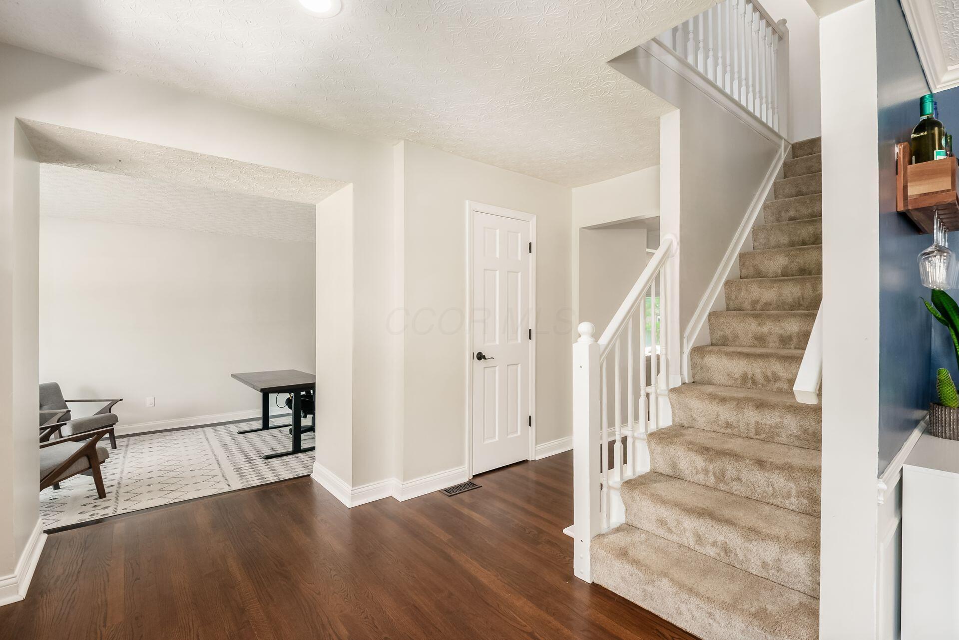 4834 Britton Farms Drive, Hilliard, Ohio image 3