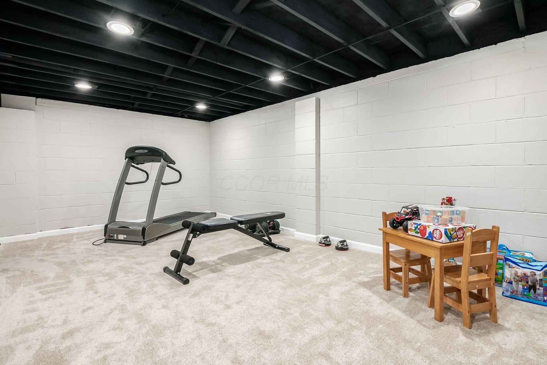 4834 Britton Farms Drive, Hilliard, Ohio image 37