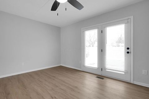 Tiny photo for 2701 Cassady Place, Columbus, OH 43219 (MLS # 225045093)