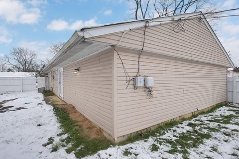 Tiny photo for 2701 Cassady Place, Columbus, OH 43219 (MLS # 225045093)