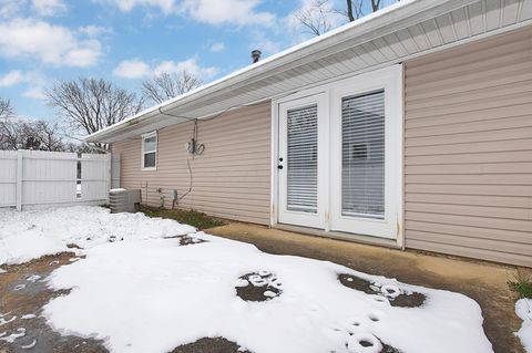 Tiny photo for 2701 Cassady Place, Columbus, OH 43219 (MLS # 225045093)