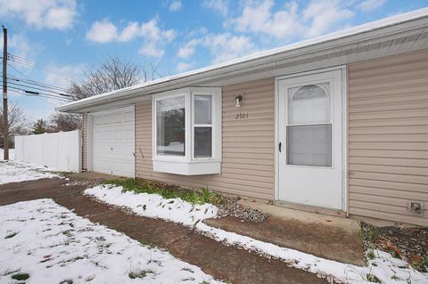 Tiny photo for 2701 Cassady Place, Columbus, OH 43219 (MLS # 225045093)