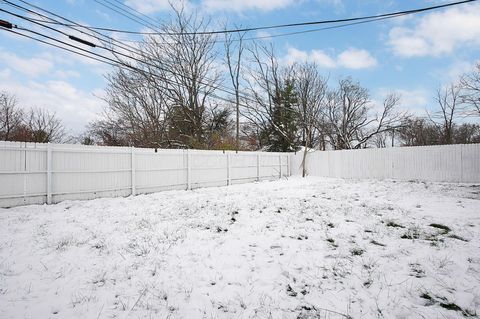 Tiny photo for 2701 Cassady Place, Columbus, OH 43219 (MLS # 225045093)