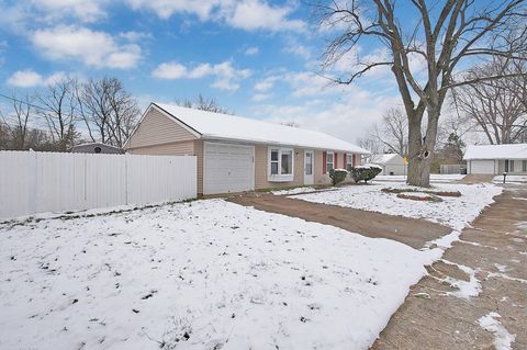 Tiny photo for 2701 Cassady Place, Columbus, OH 43219 (MLS # 225045093)