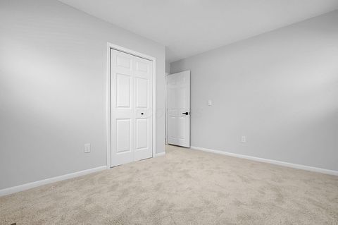 Tiny photo for 2701 Cassady Place, Columbus, OH 43219 (MLS # 225045093)
