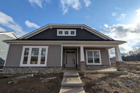 Photo of 6960 Corsican Loop N, Hilliard, OH 43026 (MLS # 226015390)