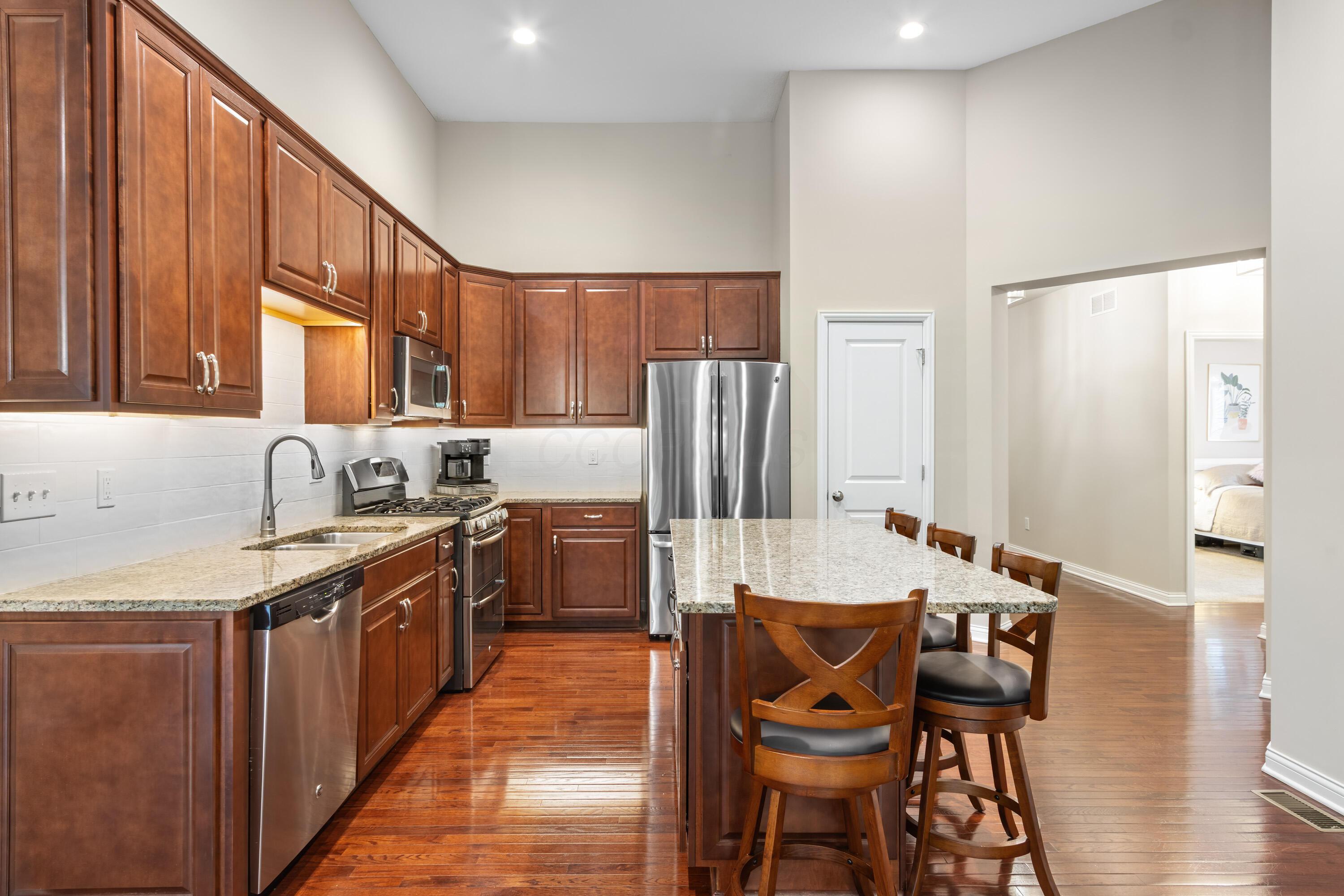 6043 Lambright Street, Westerville, Ohio image 13
