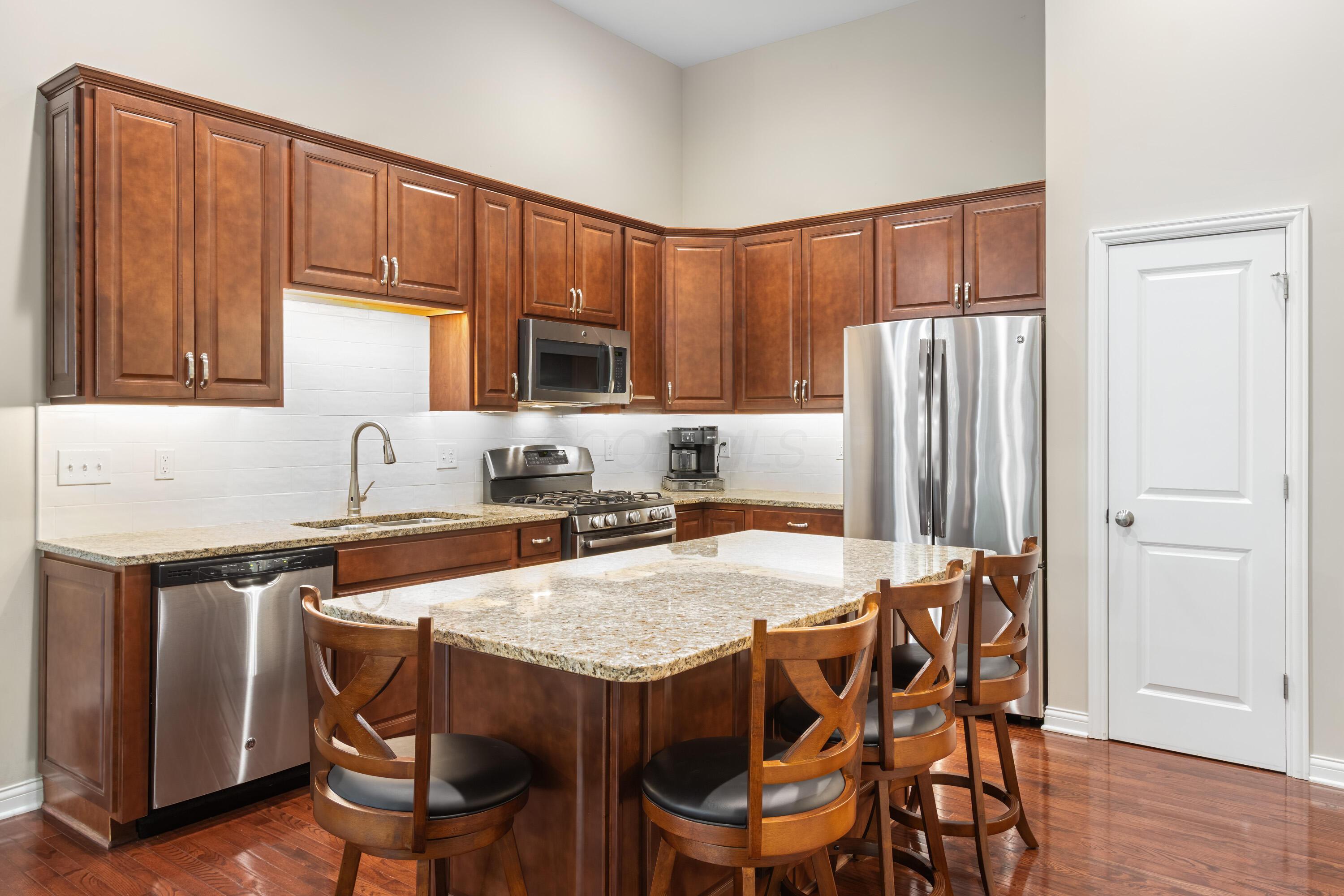 6043 Lambright Street, Westerville, Ohio image 12