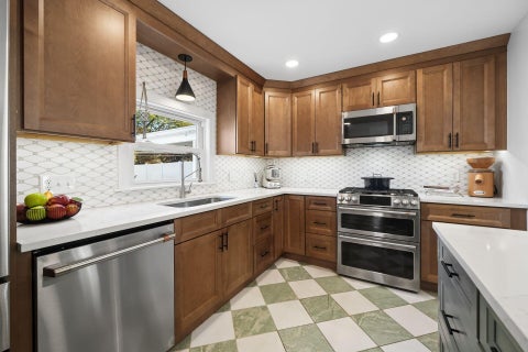Tiny photo for 164 Charleston Avenue, Columbus, OH 43214 (MLS # 226040127)