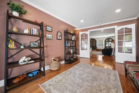 Tiny photo for 164 Charleston Avenue, Columbus, OH 43214 (MLS # 226040127)