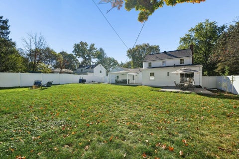 Tiny photo for 164 Charleston Avenue, Columbus, OH 43214 (MLS # 226040127)